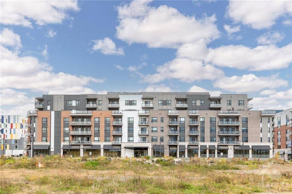 Manor Park - Cardinal Glen And Area, ON K1K 5C2,1350 HEMLOCK ST #413
