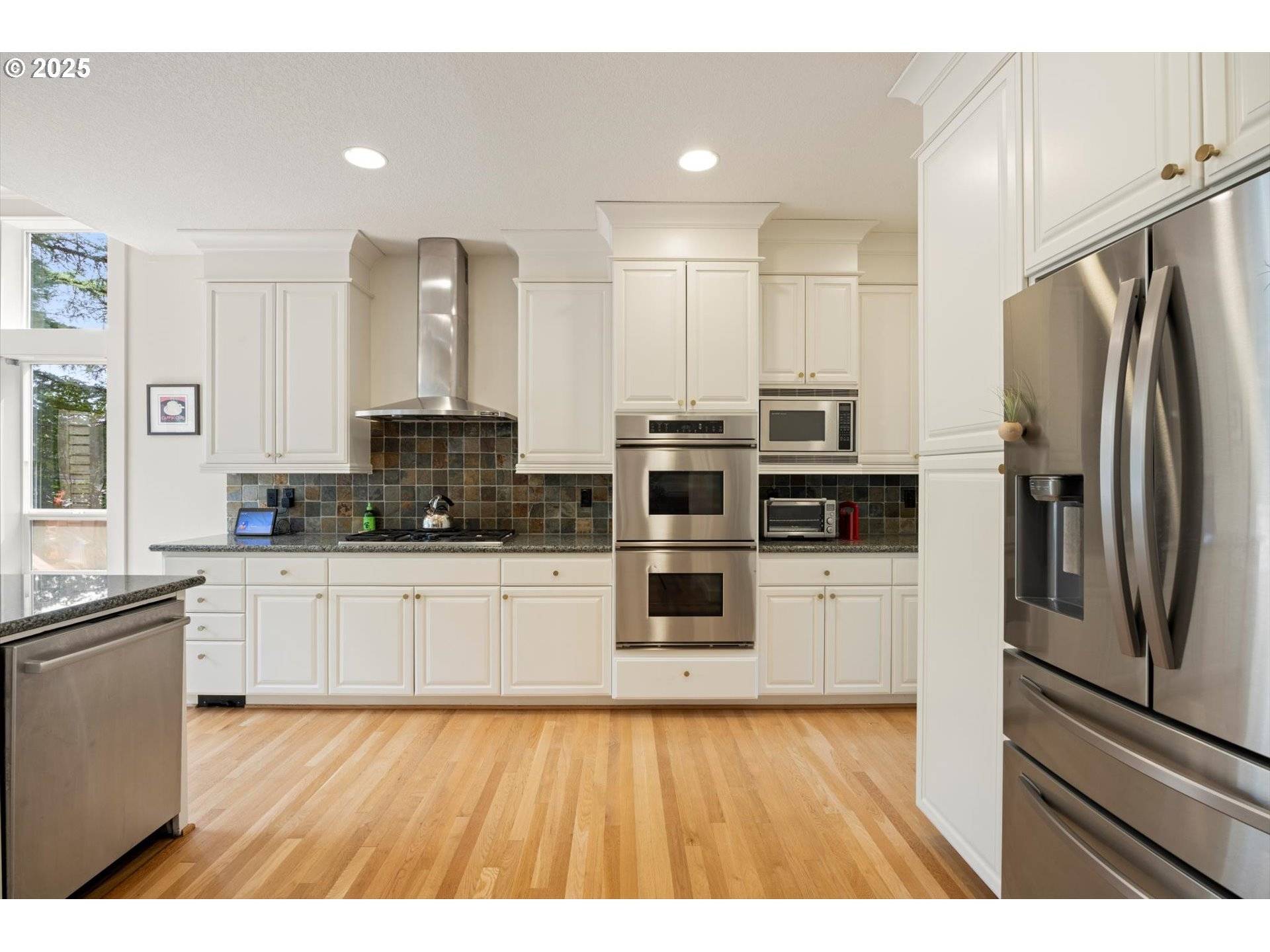 Portland, OR 97225,6786 SW CANYON DR