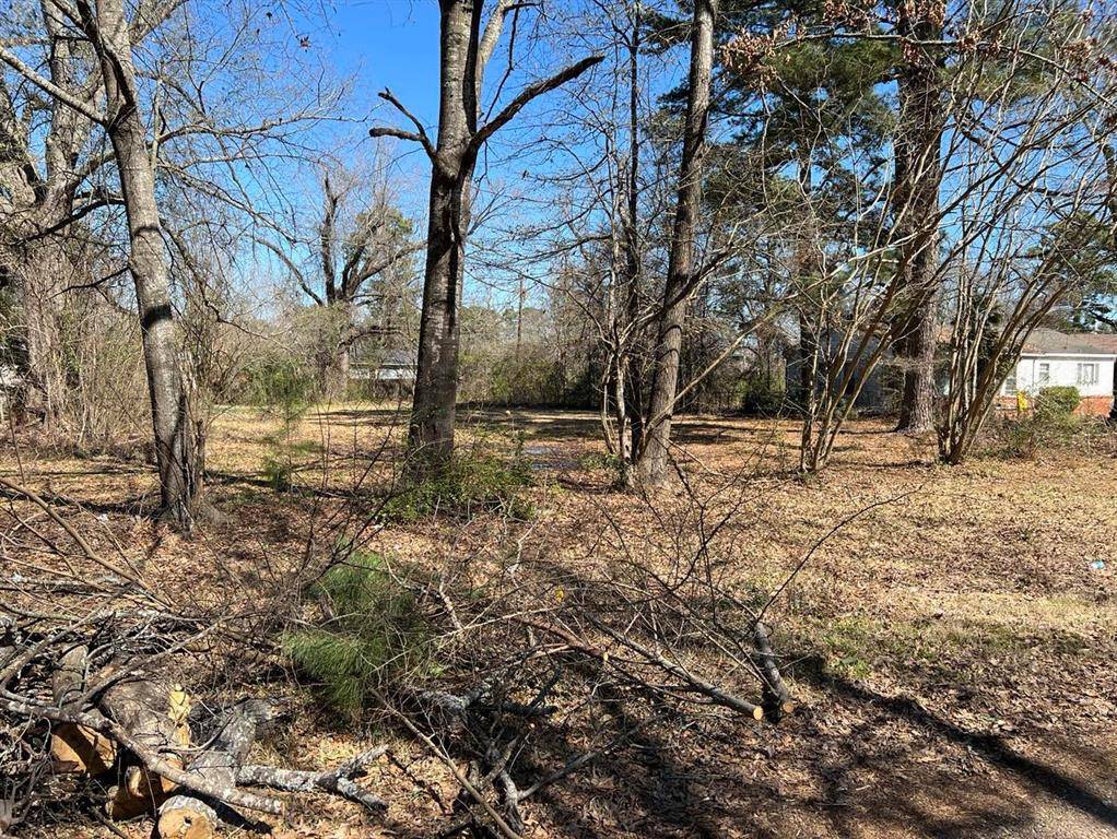 Shreveport, LA 71108,00 Pinecroft Circle