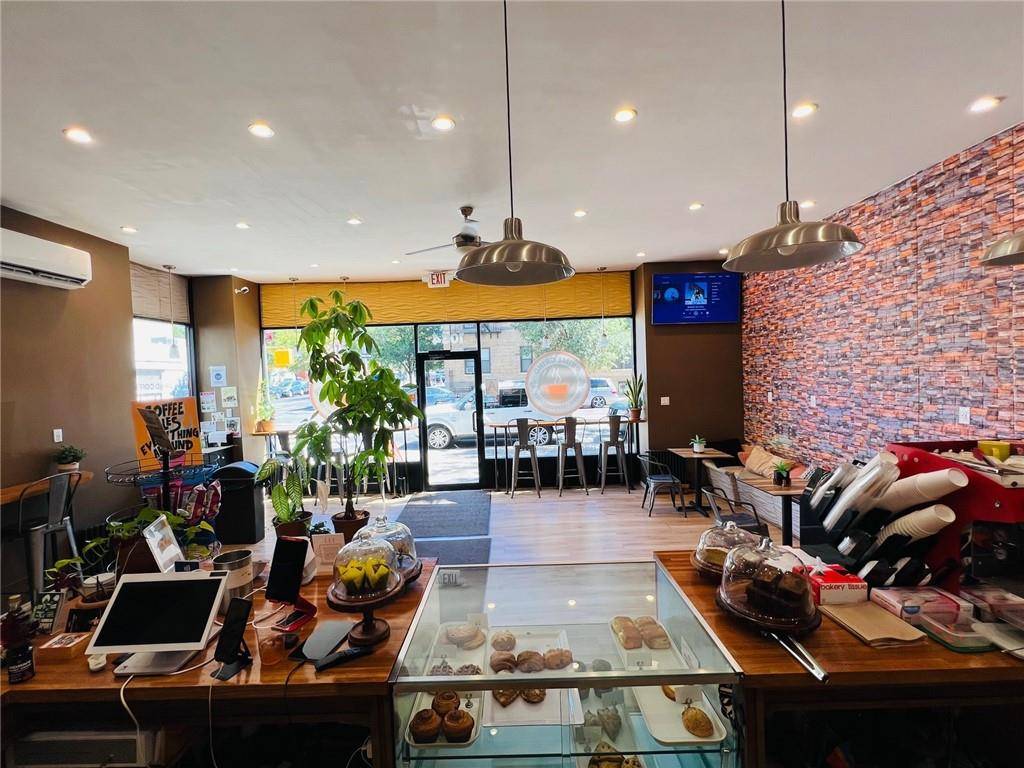 Brooklyn, NY 11226,243 Rogers AVE