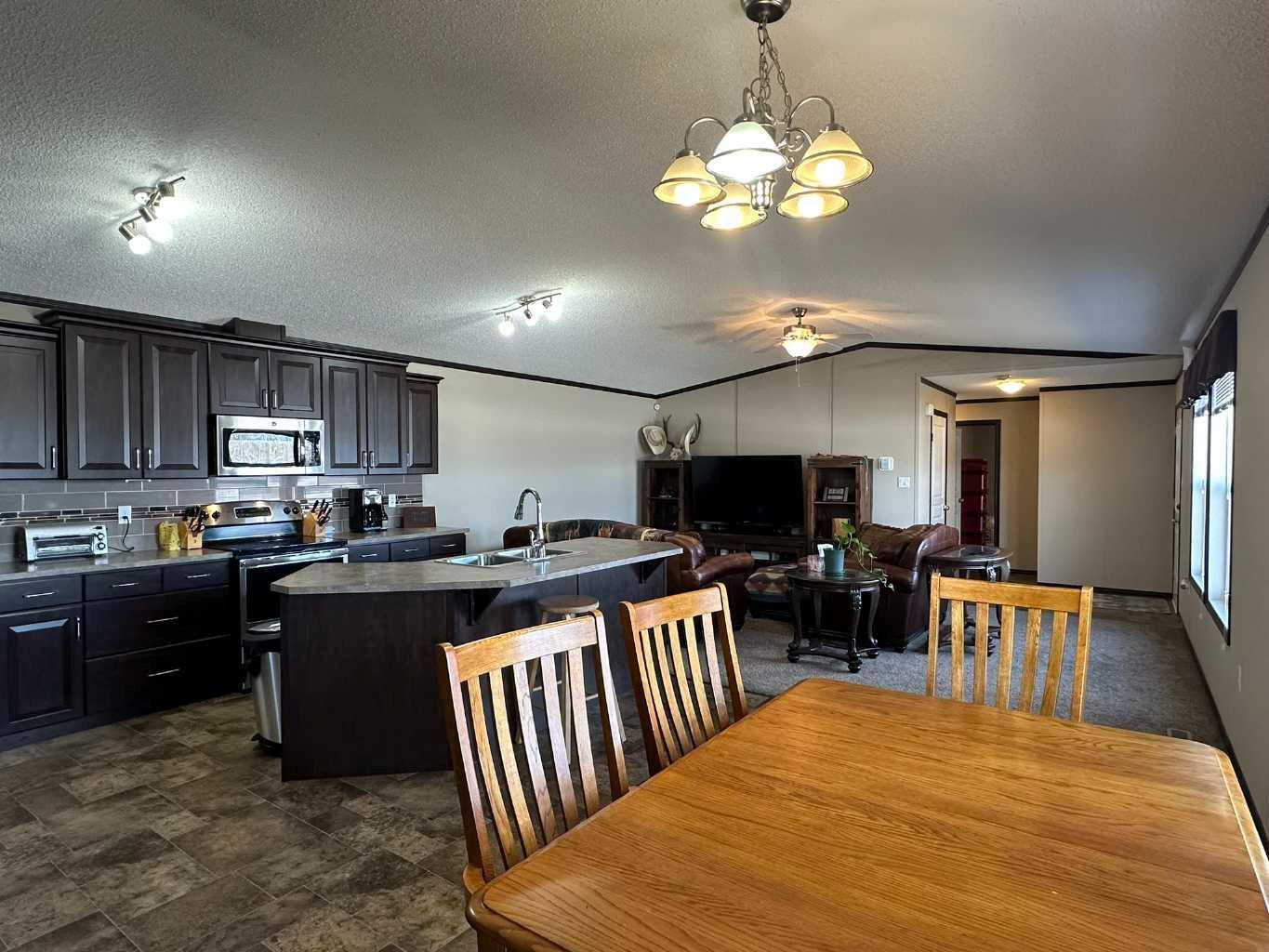 Hythe, AB T0H2C0,735005 Range Road 114