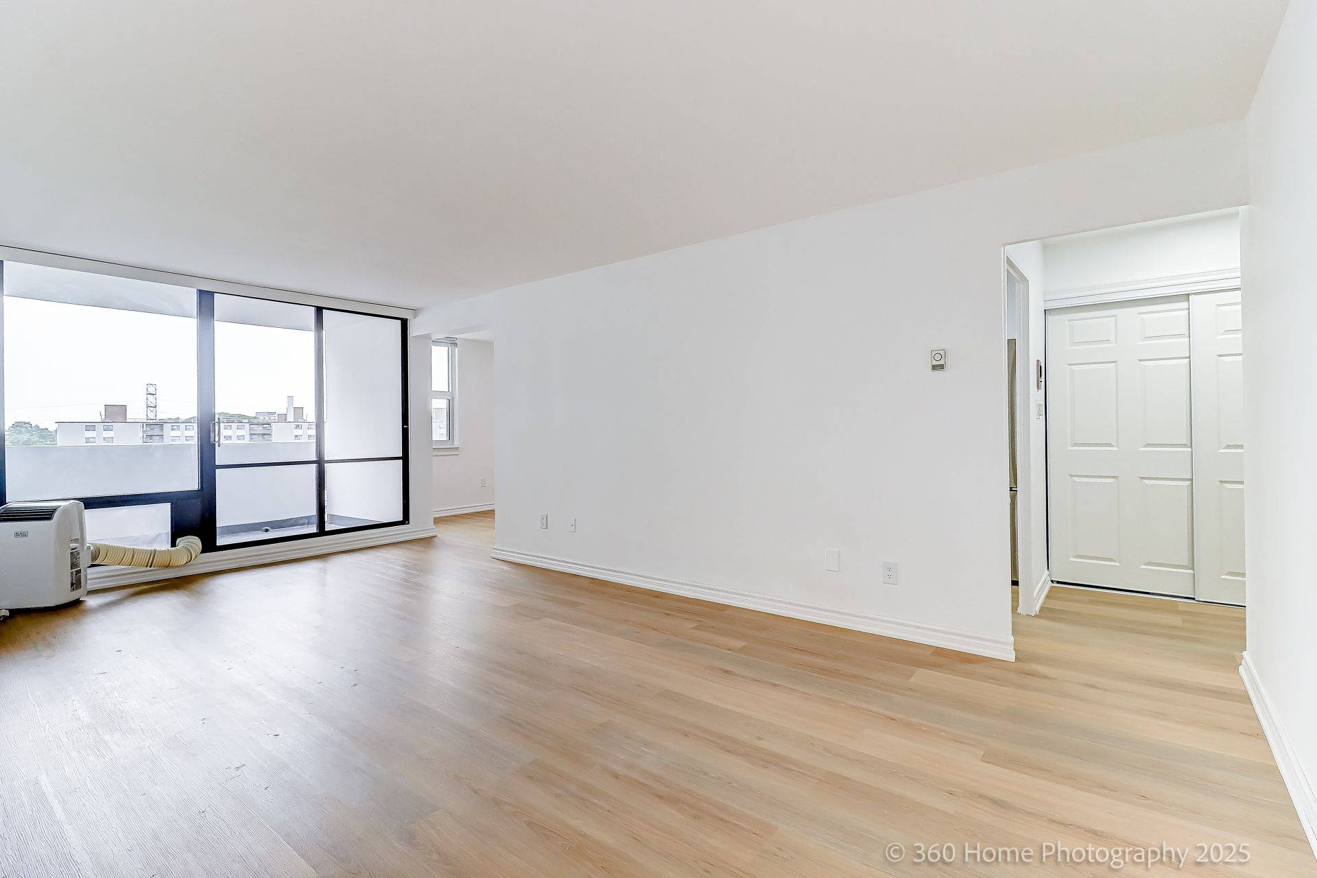 Toronto E03, ON M4C 5L5,3 Massey SQ #803