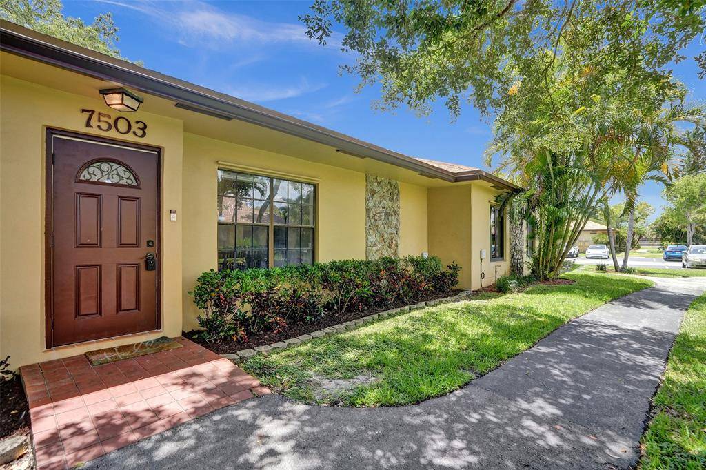 Davie, FL 33314,7503 SW 26th Ct #2