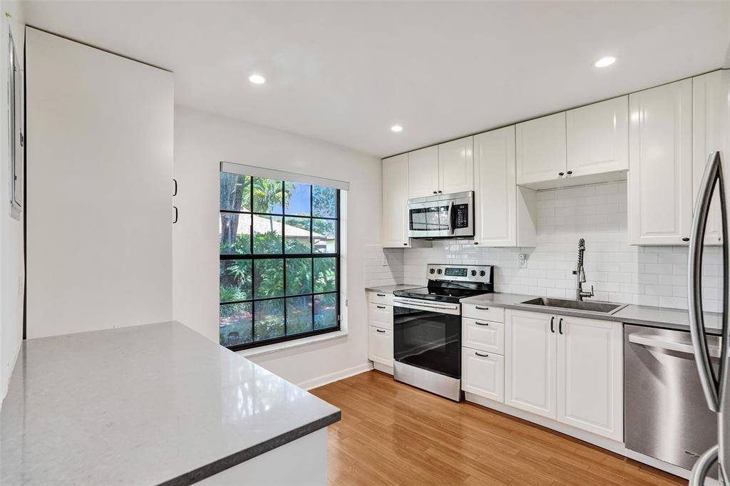 Davie, FL 33314,7503 SW 26th Ct #2