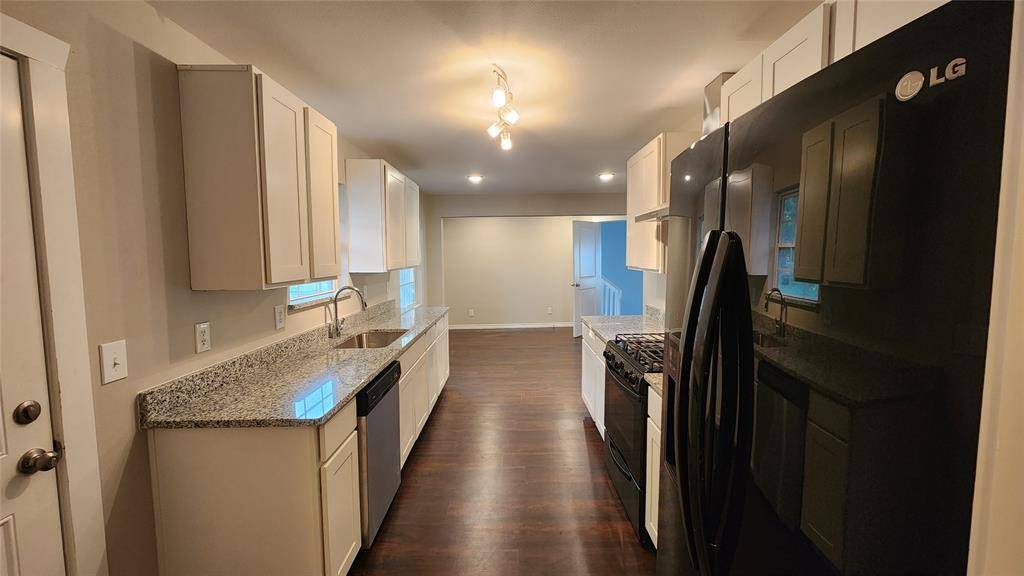 Roxton, TX 75477,112 Elm Street