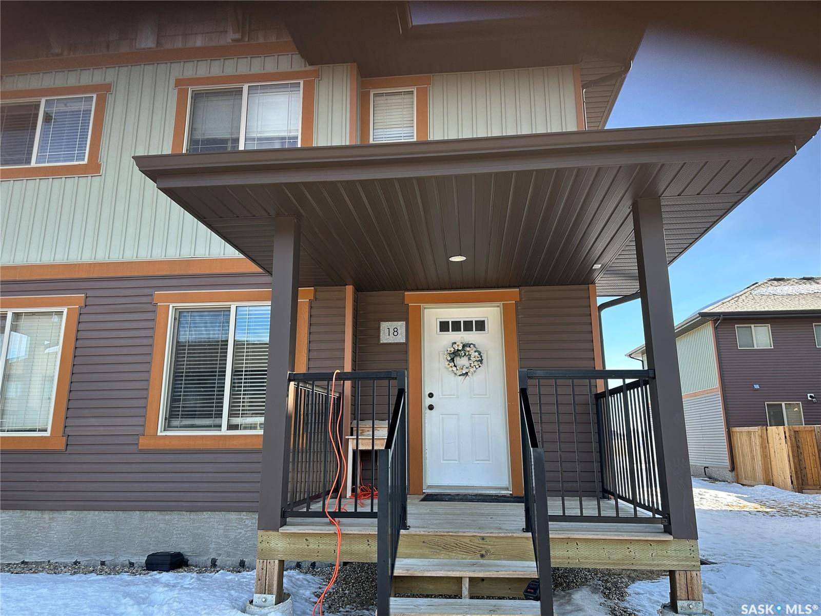 Weyburn, SK S4H 1A4,880 5th STREET #18