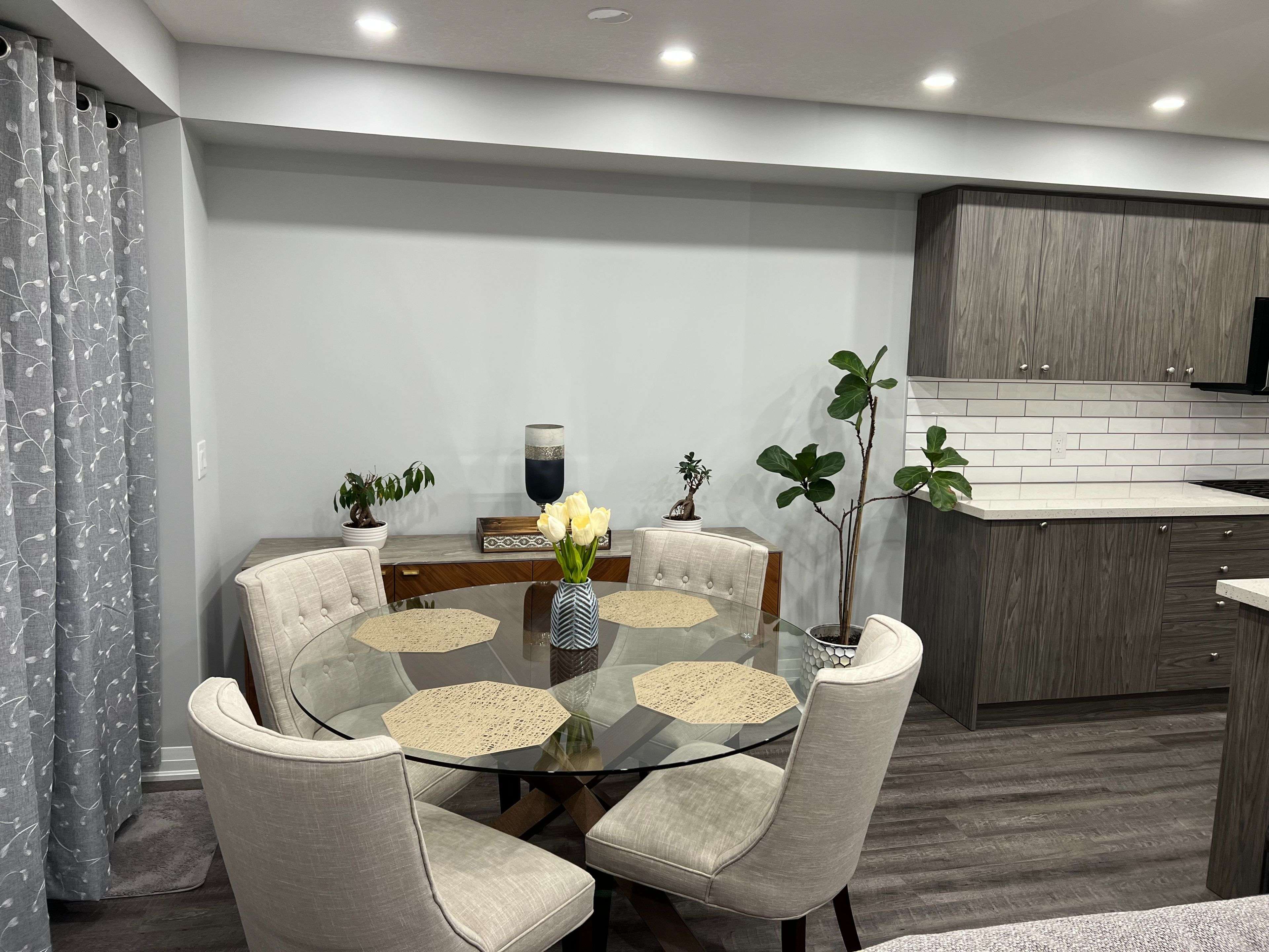 Hamilton, ON L0R 1P0,5 Oceanus AVE