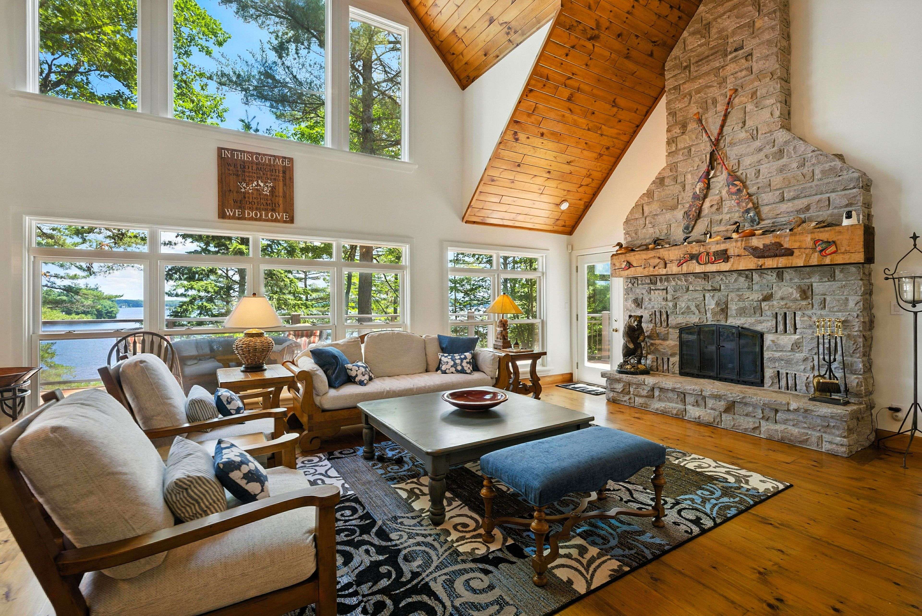 Muskoka Lakes, ON P0B 1J0,1341 Innisfree RD