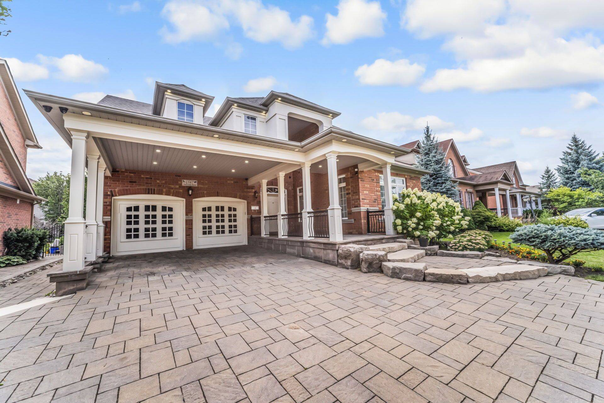 Brampton, ON L6Y 5K8,1587 Hallstone RD