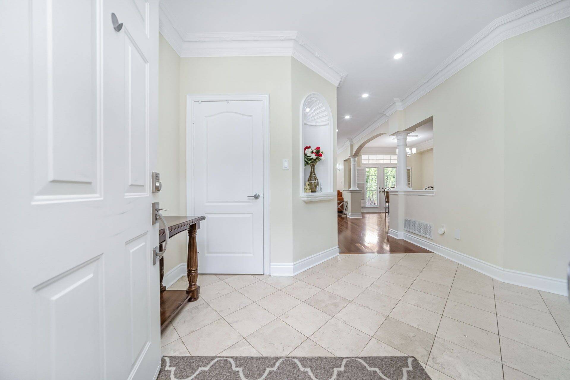 Brampton, ON L6Y 5K8,1587 Hallstone RD