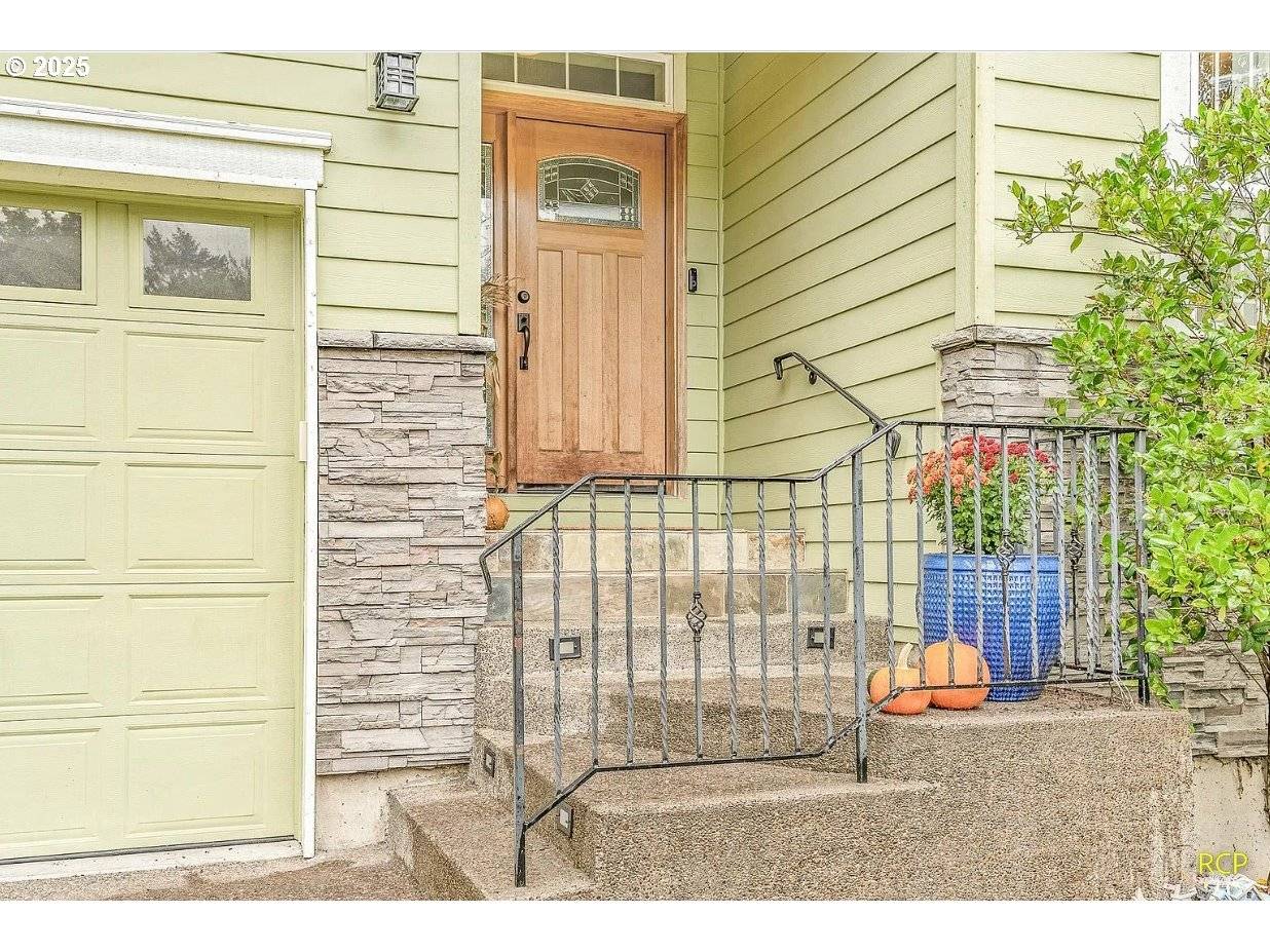 Portland, OR 97219,9318 SW 53RD AVE