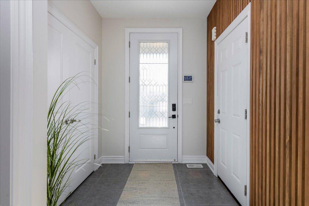 Innisfil, ON L9S 0N8,2127 Wilson ST