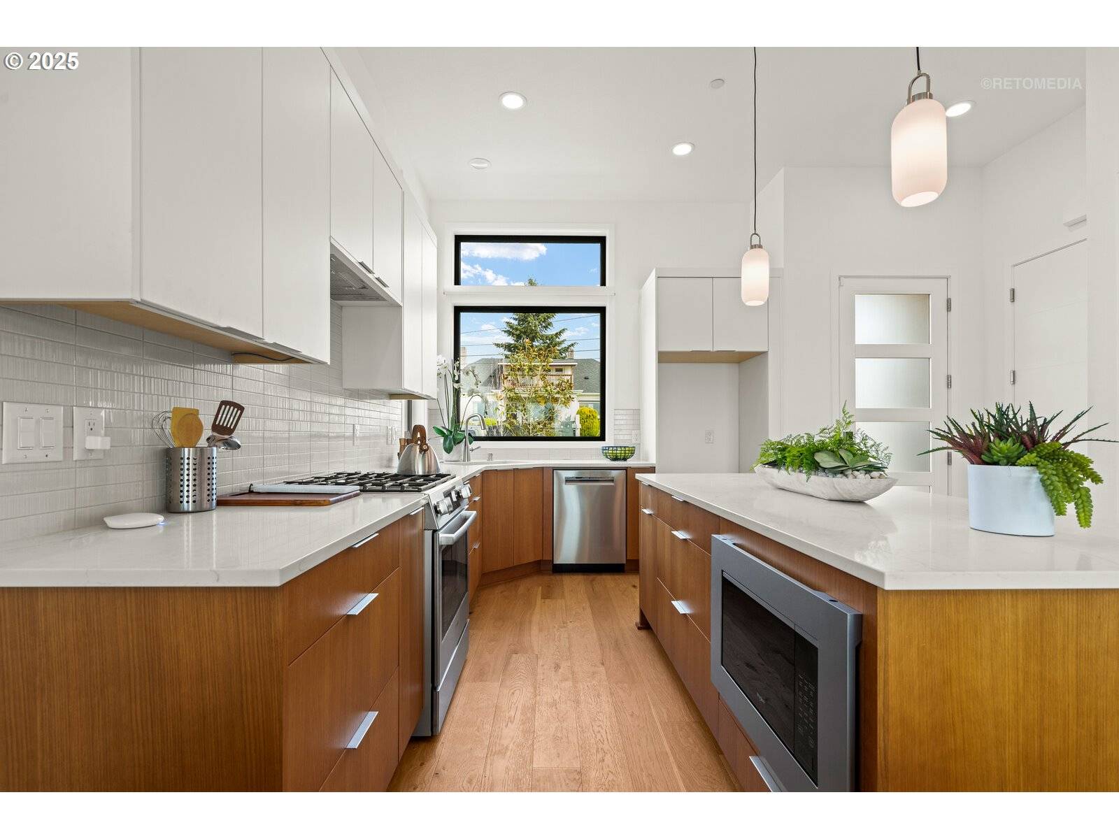 Vancouver, WA 98661,2415 E 6TH ST