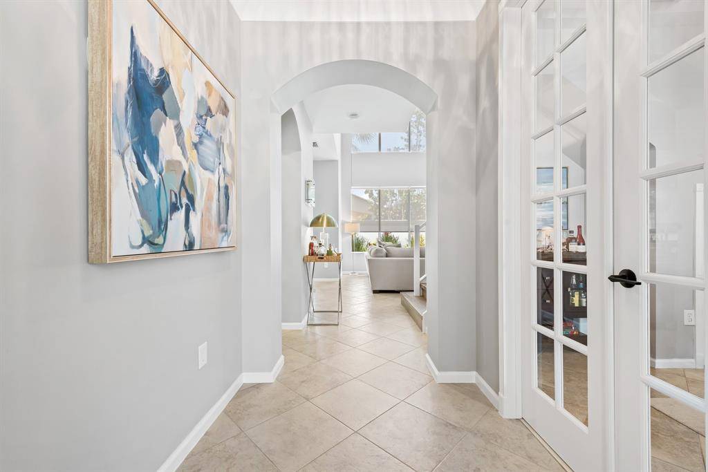 Boynton Beach, FL 33437,6379 Bella Cir #605