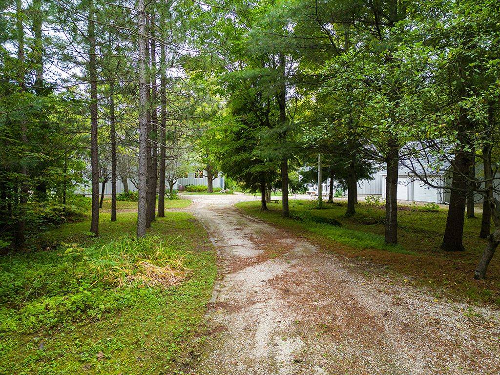 Grey Highlands, ON N0C 1H0,360605 160 RD