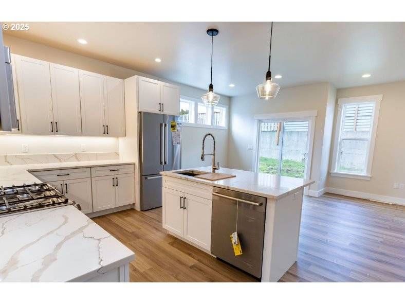 Gearhart, OR 97138,3387/3389 N Hwy 101 N