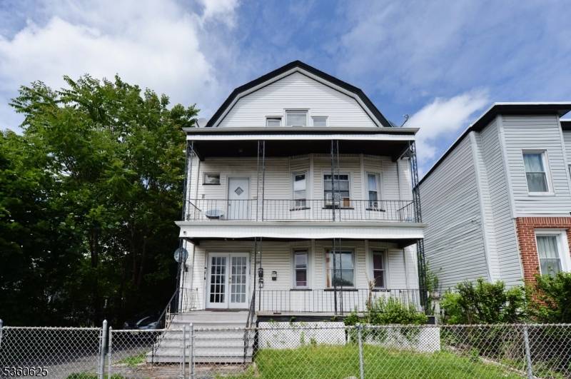 East Orange City, NJ 07017,630 William St