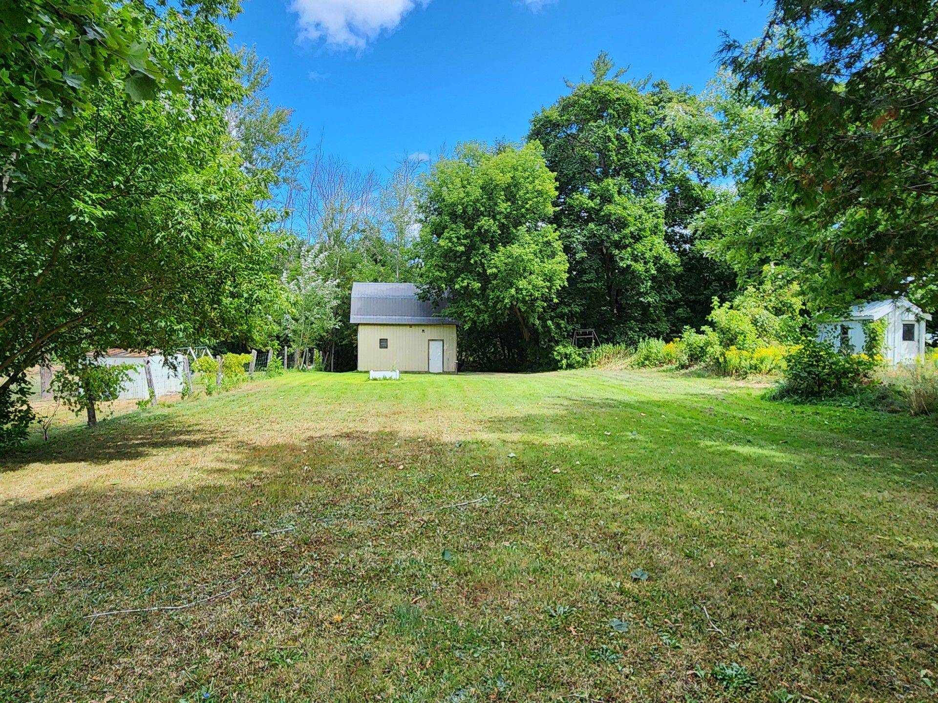 Mcnab/braeside, ON K7S 1R2,56 RIVER RD S