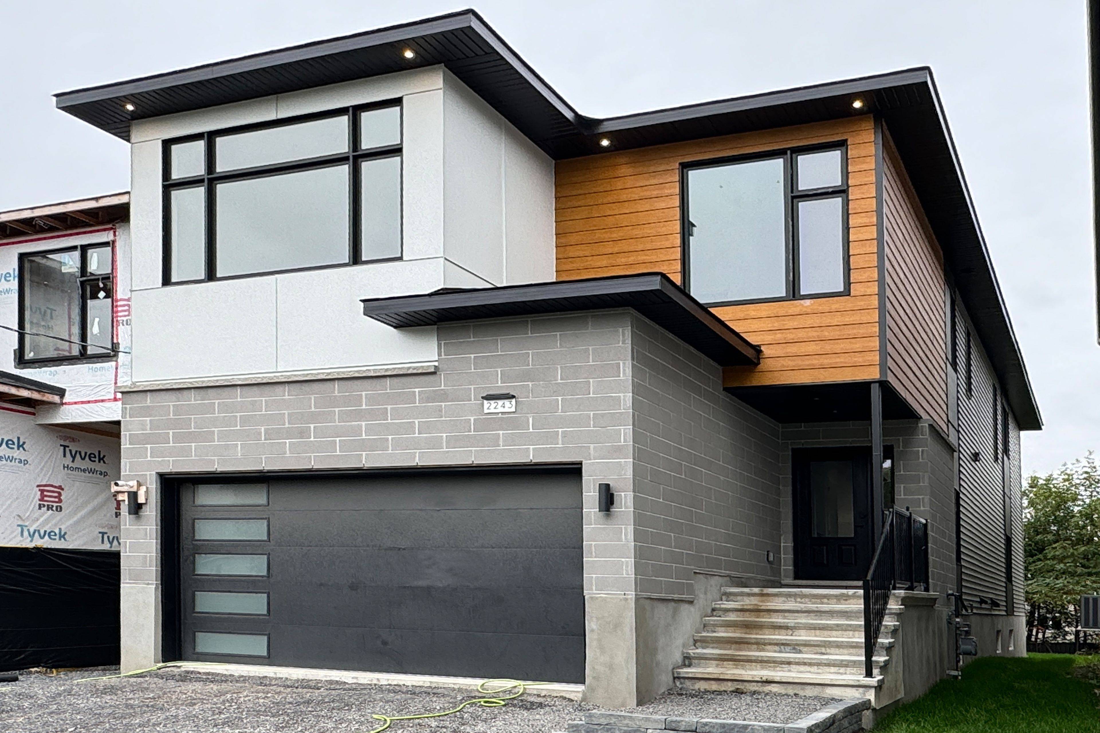 Orleans - Convent Glen And Area, ON K1C 7K5,2243 Page RD