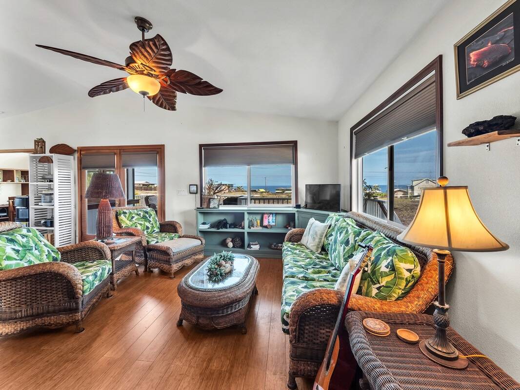 Captain Cook, HI 96704,88-1543 ELIMA AVE