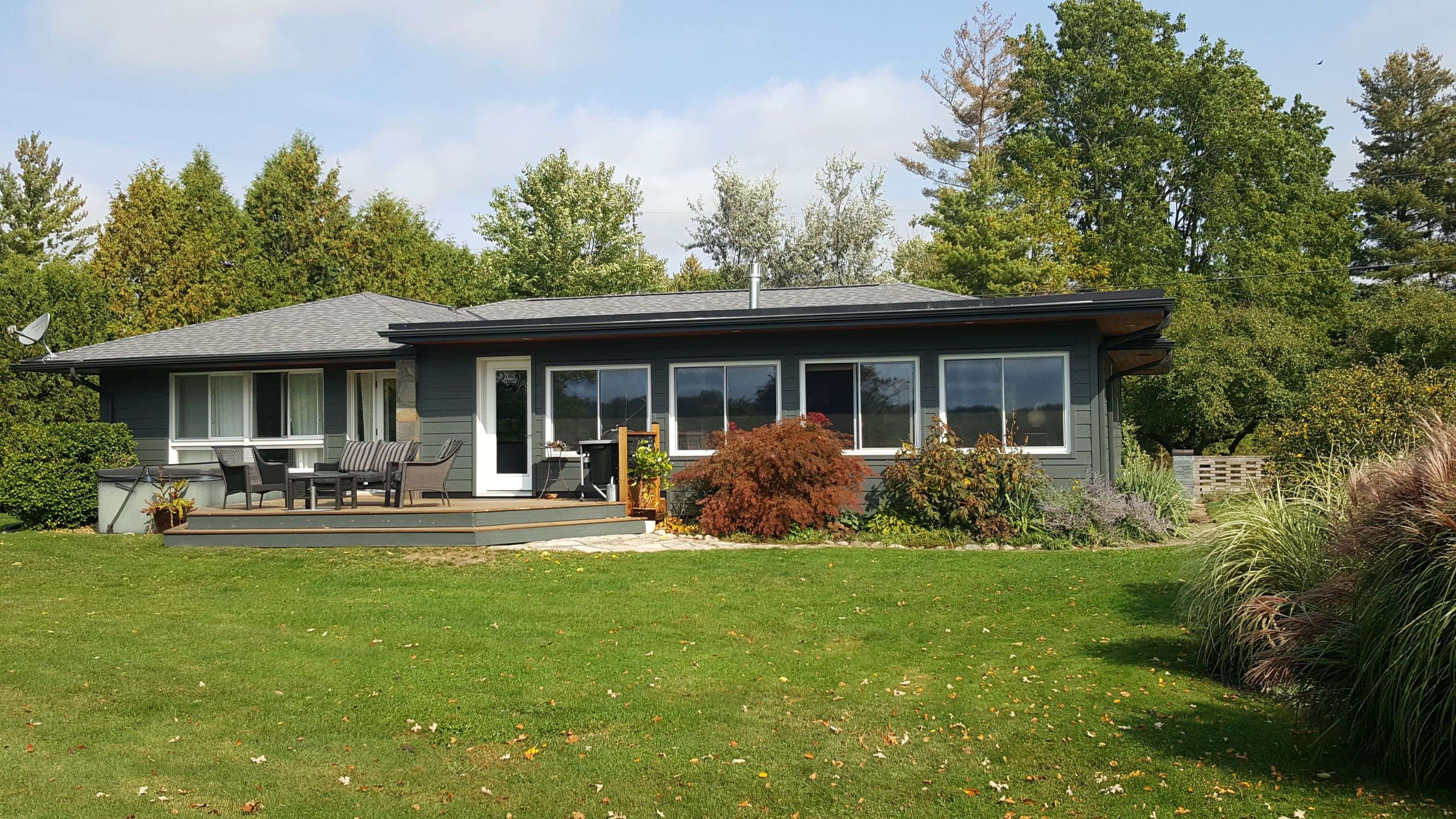 Thames Centre, ON N0M 2P0,20979 Lakeside DR