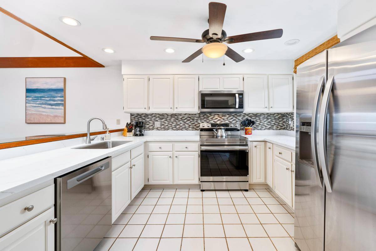 Kailua-kona, HI 96740,78-6920 ALII DR #321