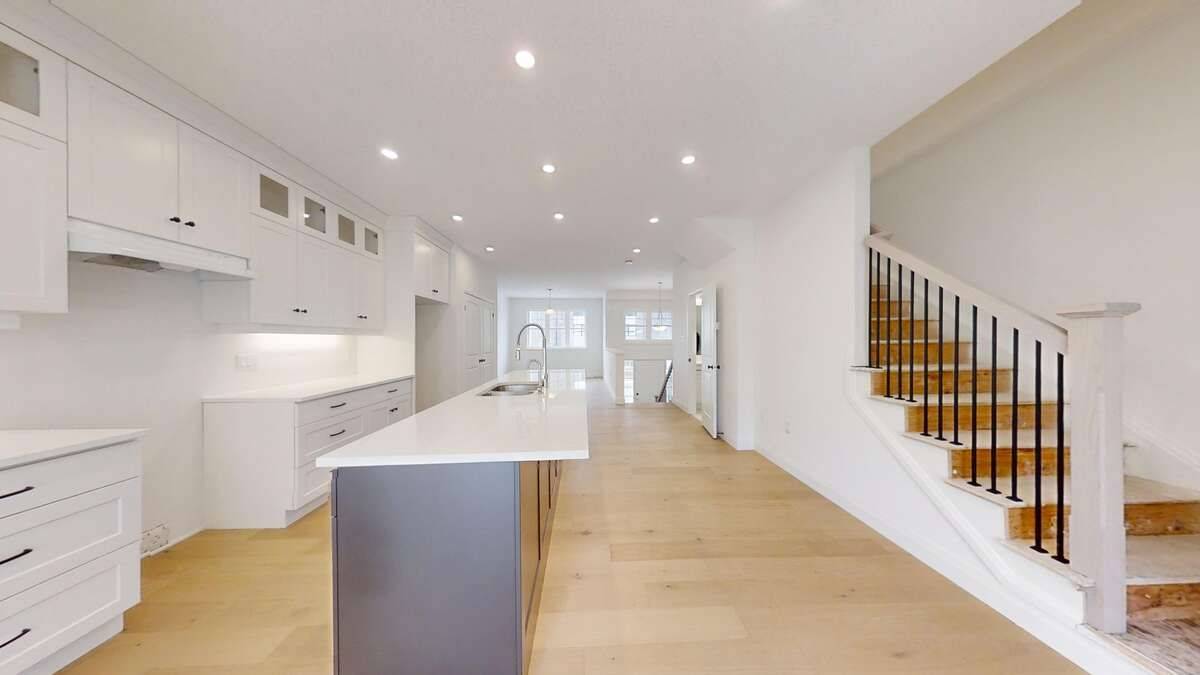 Guelph, ON N1L 1H1,6 Kay CRES