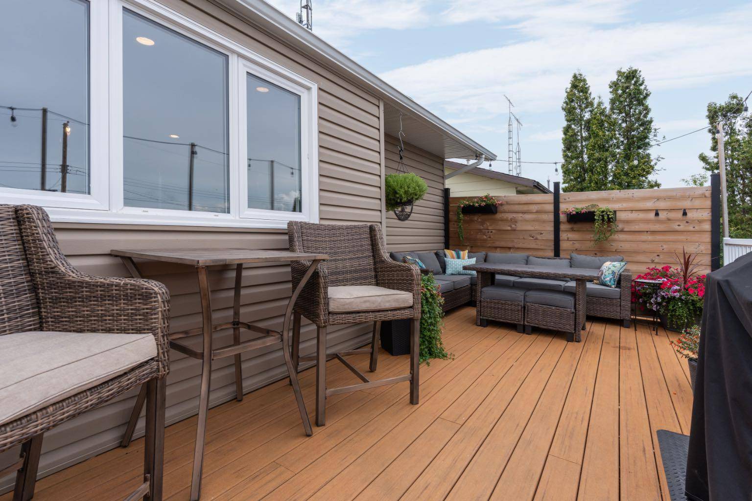 Holden, AB T0B 2C0,5104 51 AVE