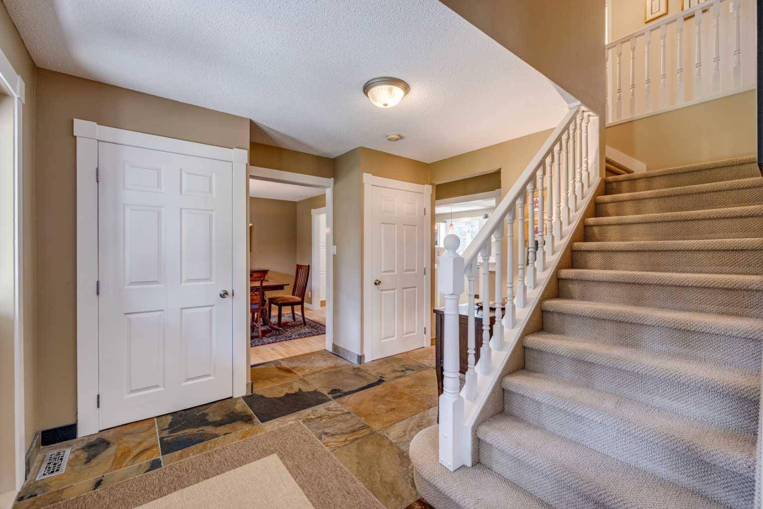 Bragg Creek, AB T0L 0K0,35 Elk Valley CT