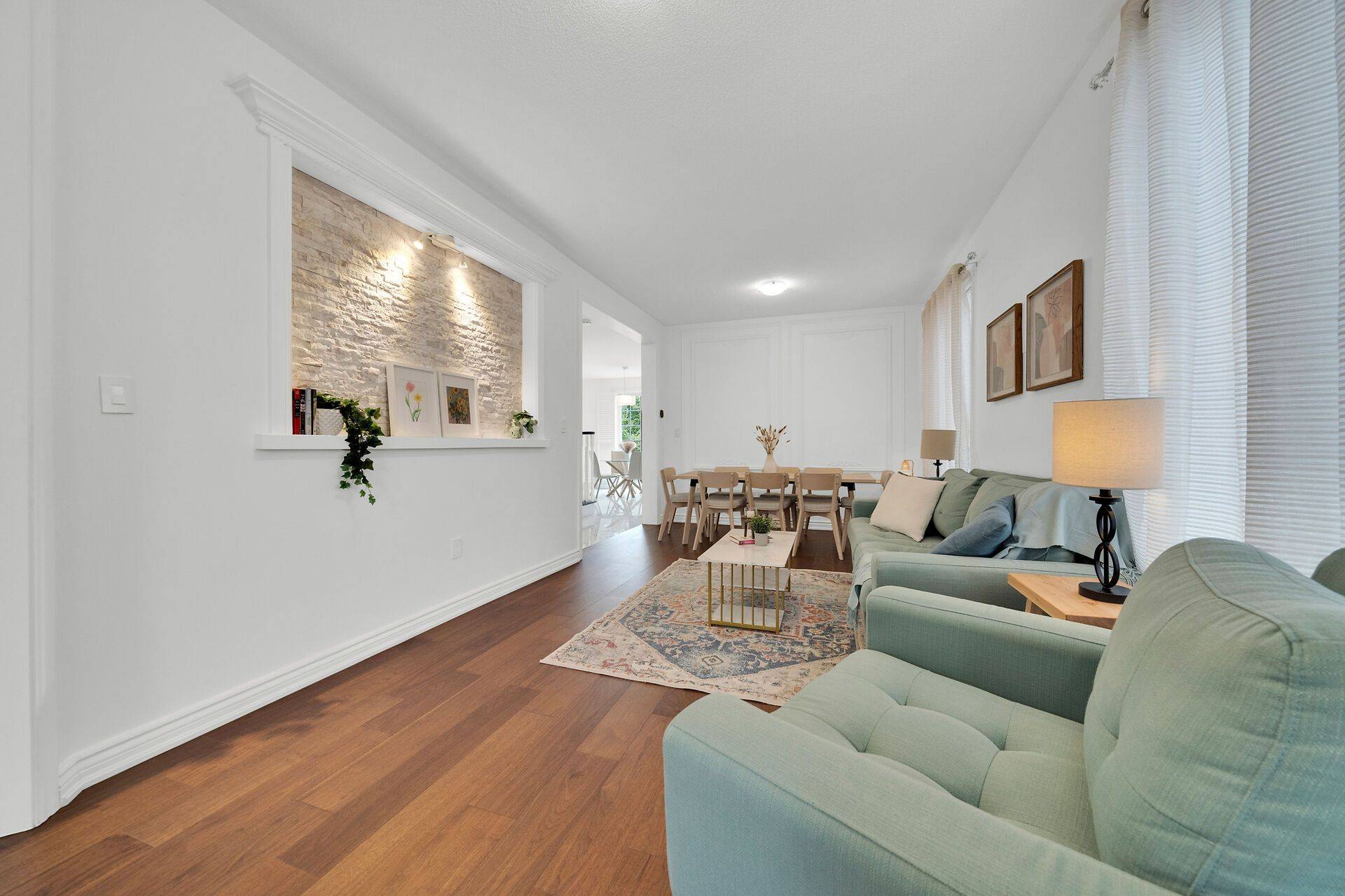 Hamilton, ON L8E 0E1,48 Montreal CIR