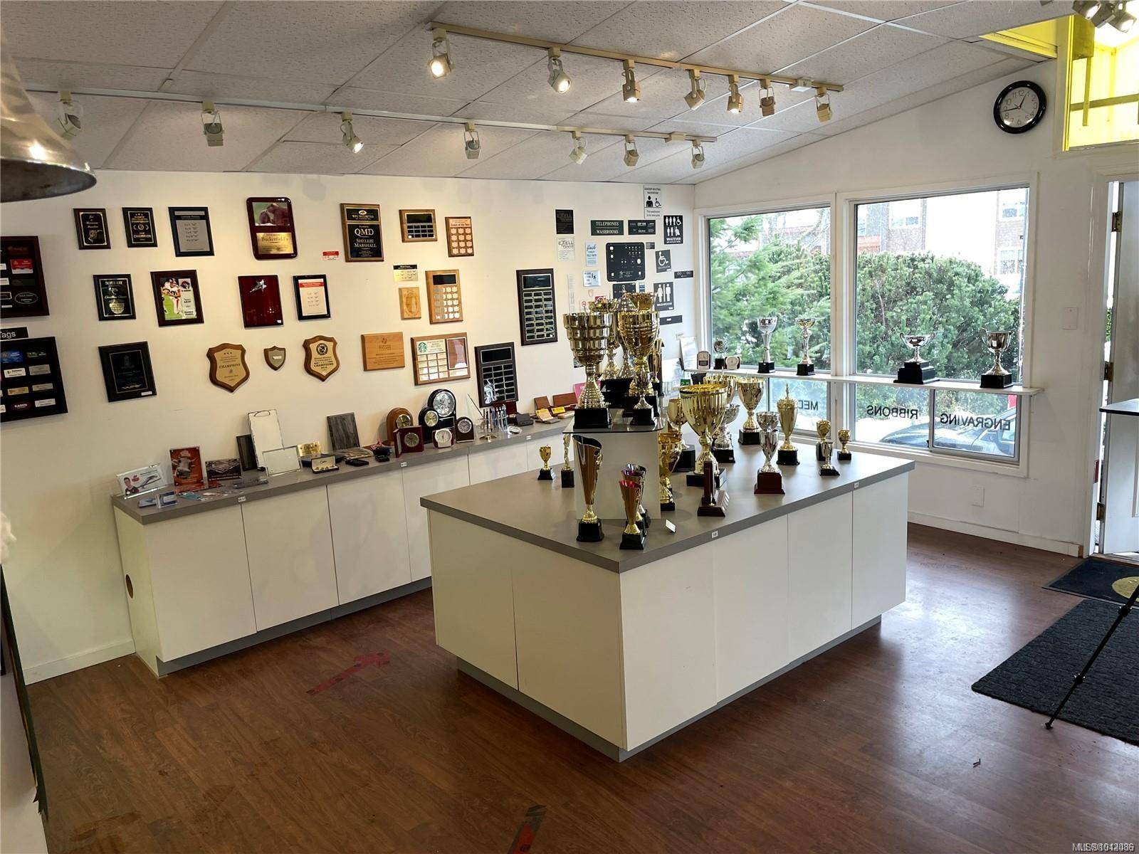 Nanaimo, BC V9S 3B5,1934 NORTHFIELD Rd