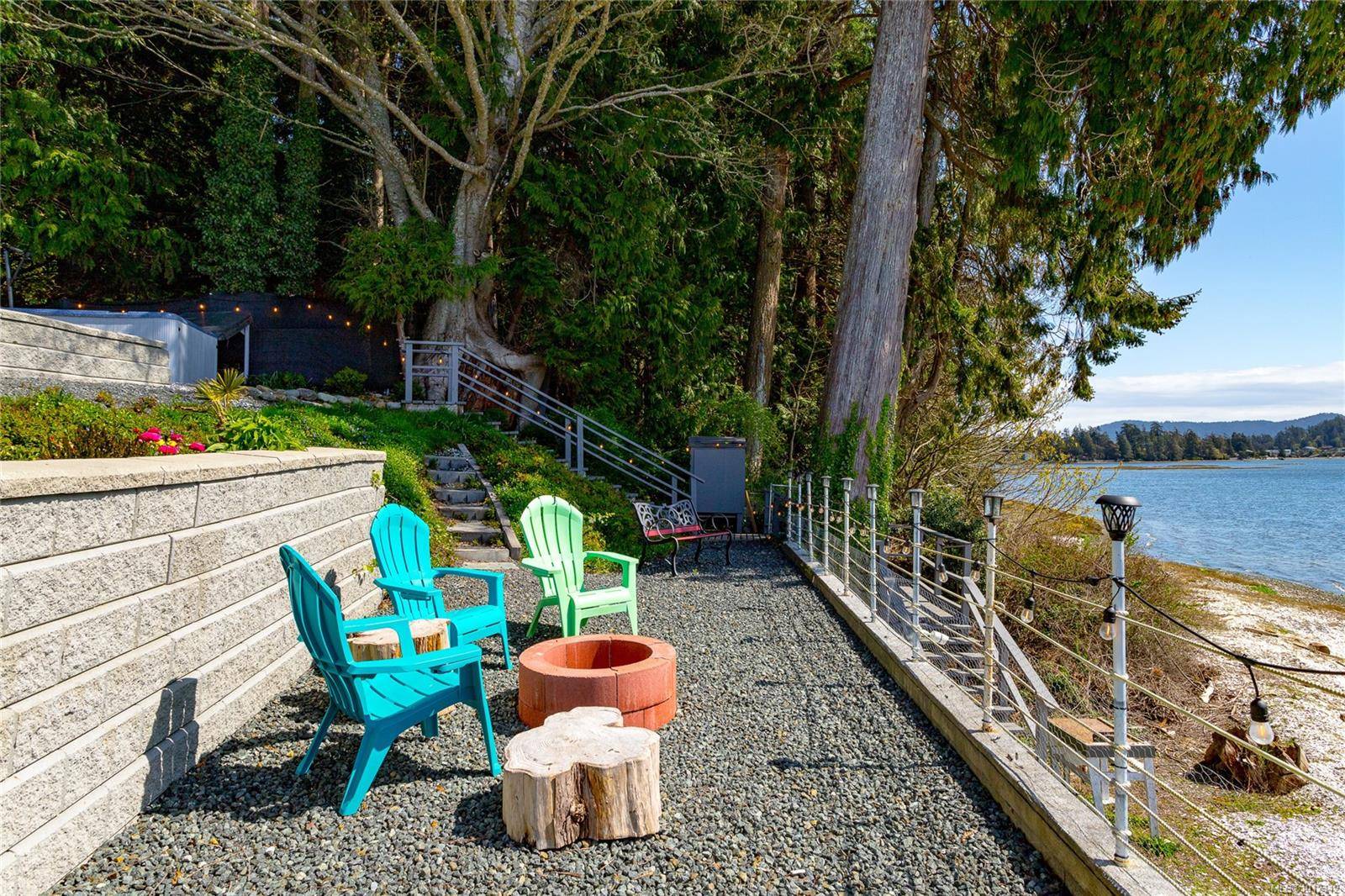 Sooke, BC V9Z 0X3,6359 Belvista Pl
