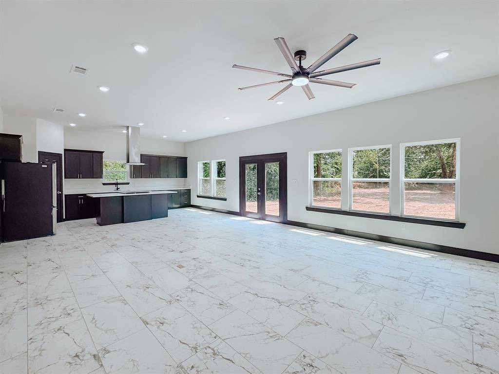 Fairfield, TX 75840,241 fcr #1250