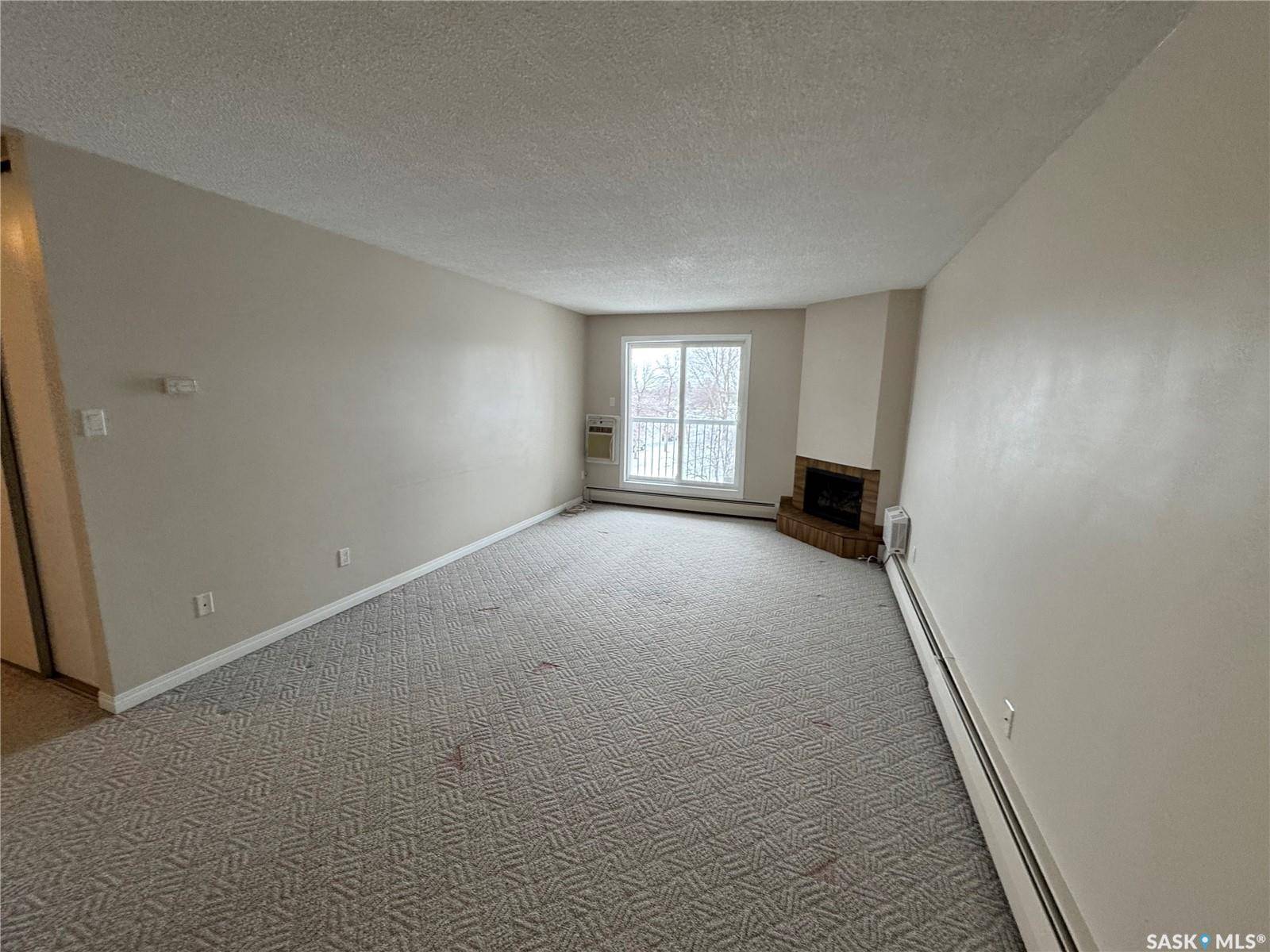 Weyburn, SK S4H 3A8,1808 EAGLESHAM AVENUE #306