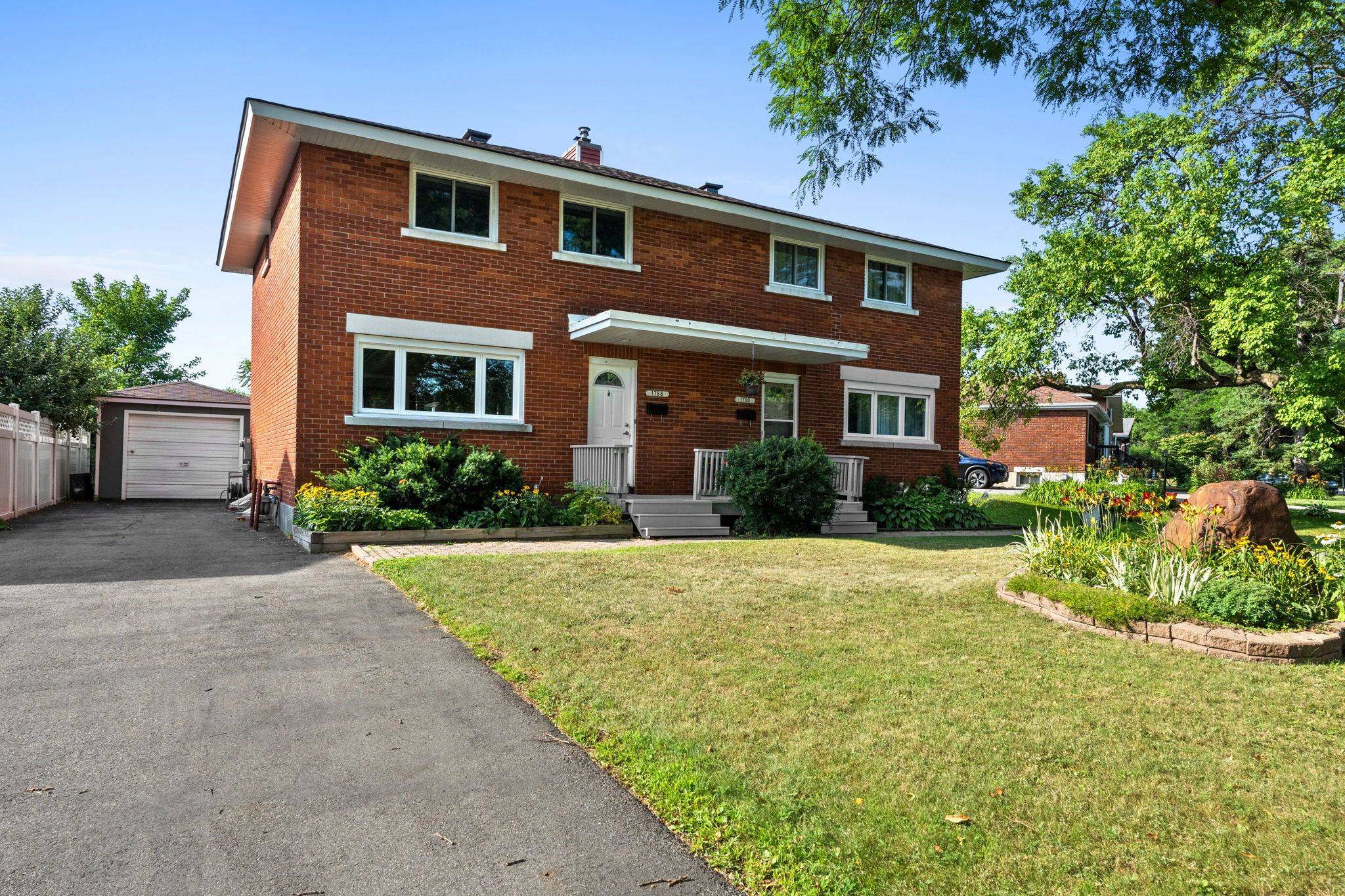 Mckellar Heights - Glabar Park And Area, ON K2A 1M1,1788 ERNEST AVE