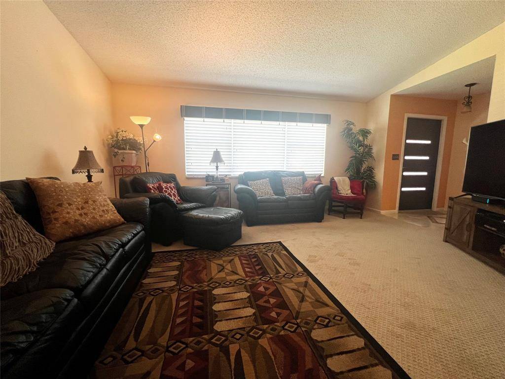 Sunrise, FL 33351,9804 NW 43rd St