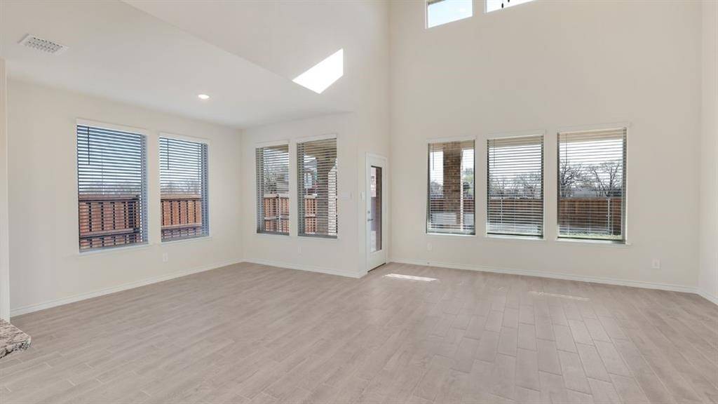 Arlington, TX 76015,2808 Bluebird Court