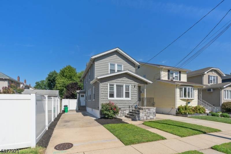 Lyndhurst Twp., NJ 07071,55 Lafayette Pl