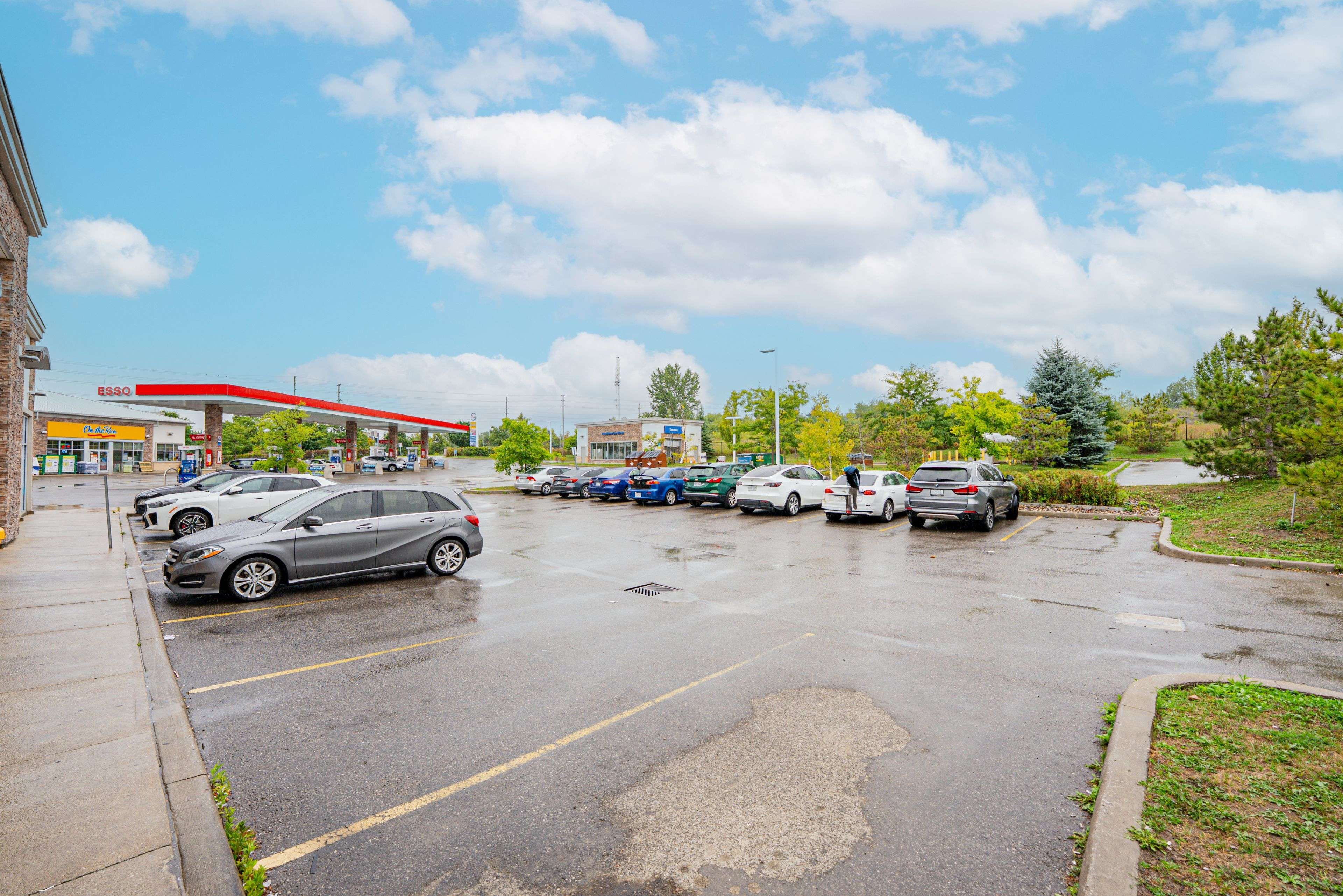 Ajax, ON L1T 4V2,280 Rossland RD