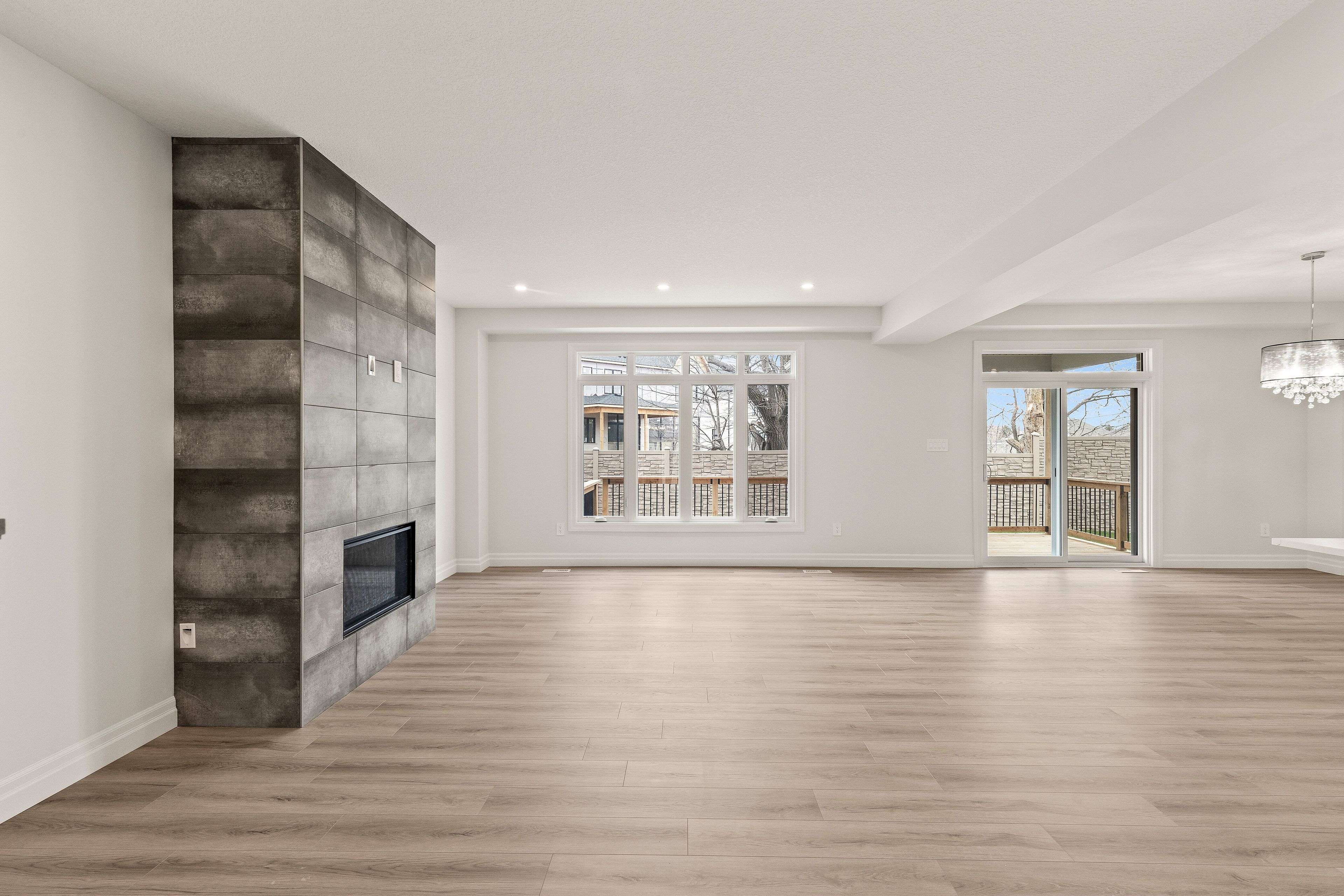 London North, ON N6G 0T3,1061 Eagletrace DR #3