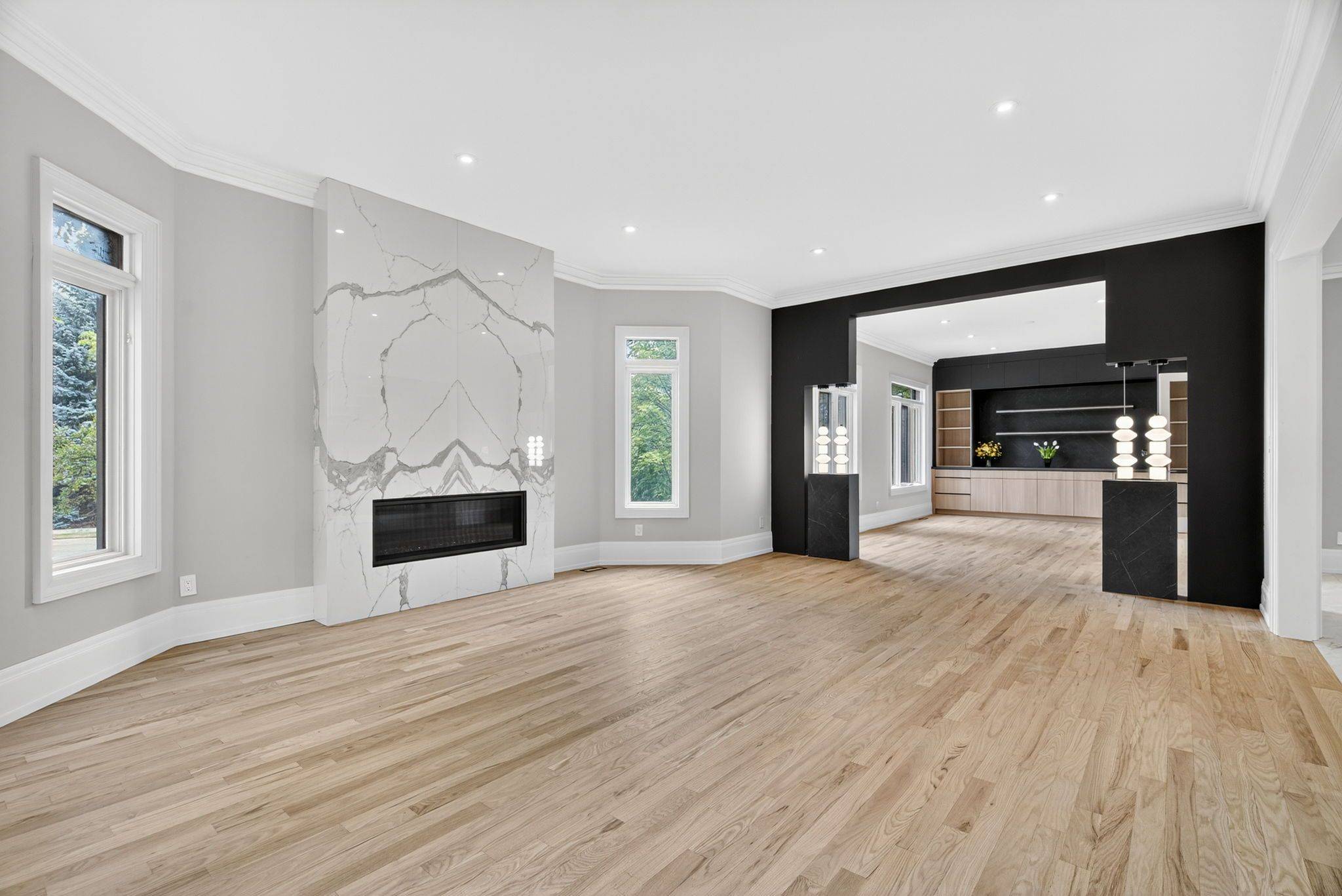 Toronto C12, ON M2P 1E3,63 Gordon RD