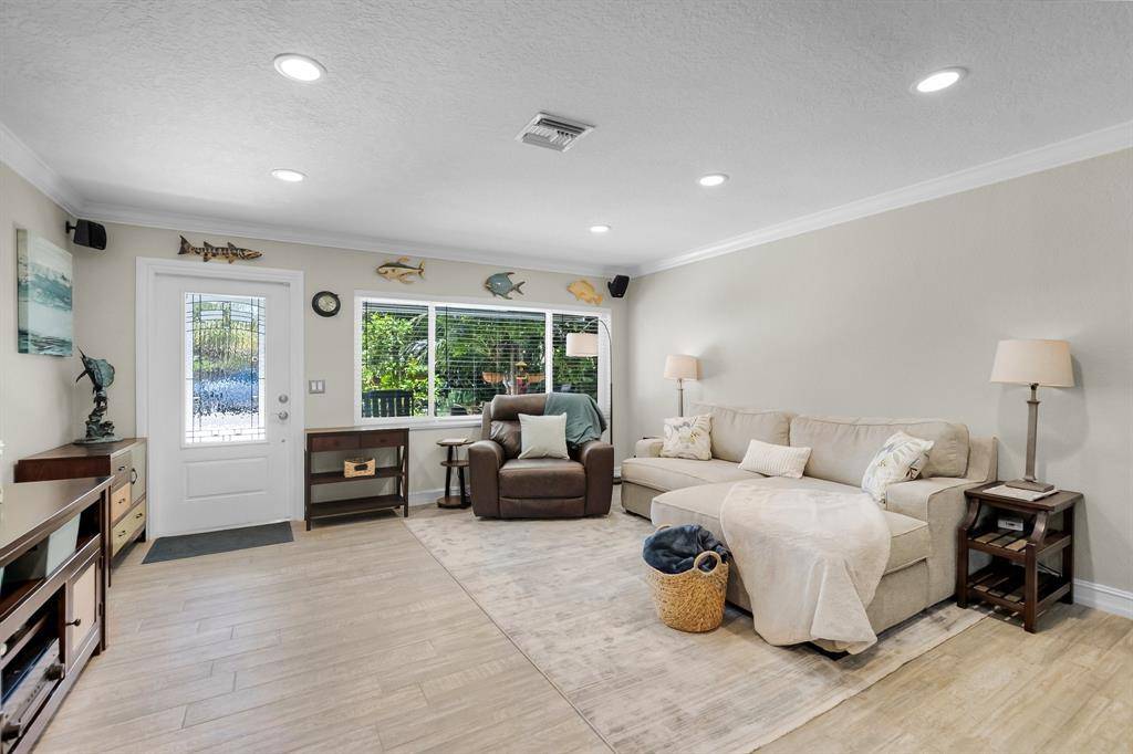 Boca Raton, FL 33487,548 NW 55th St