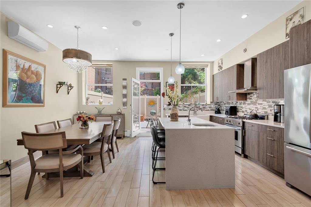 Brooklyn, NY 11238,459 Vanderbuilt AVE