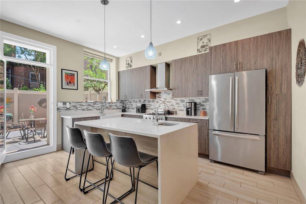 Brooklyn, NY 11238,459 Vanderbuilt AVE