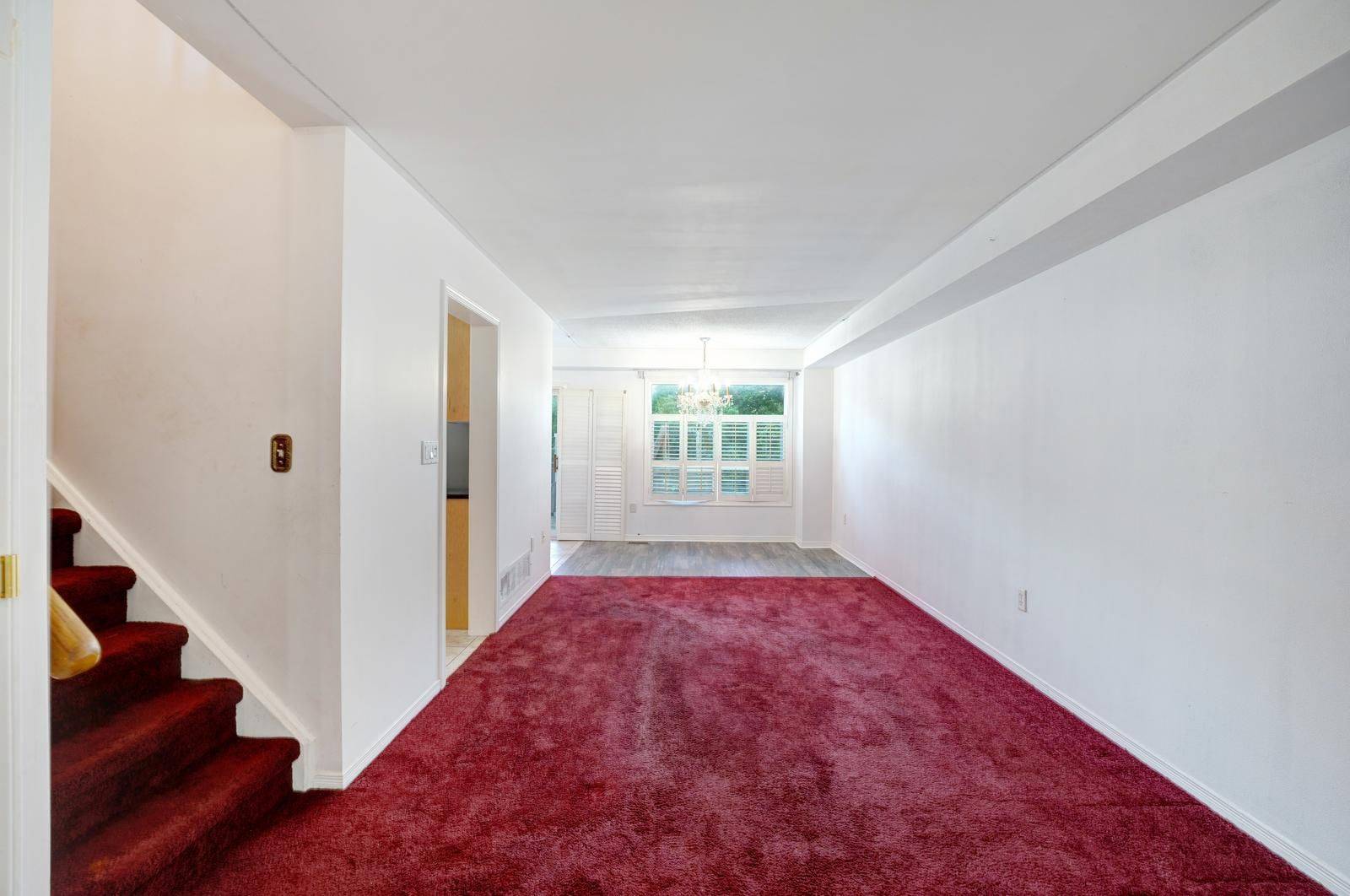 Toronto W10, ON M9W 7E7,73 Mare CRES