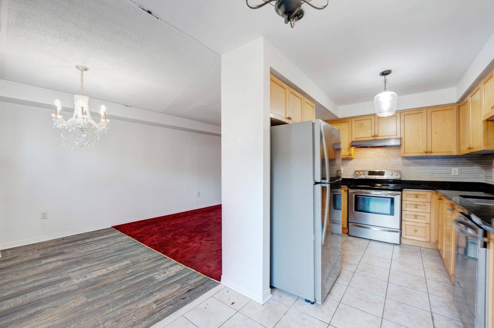 Toronto W10, ON M9W 7E7,73 Mare CRES