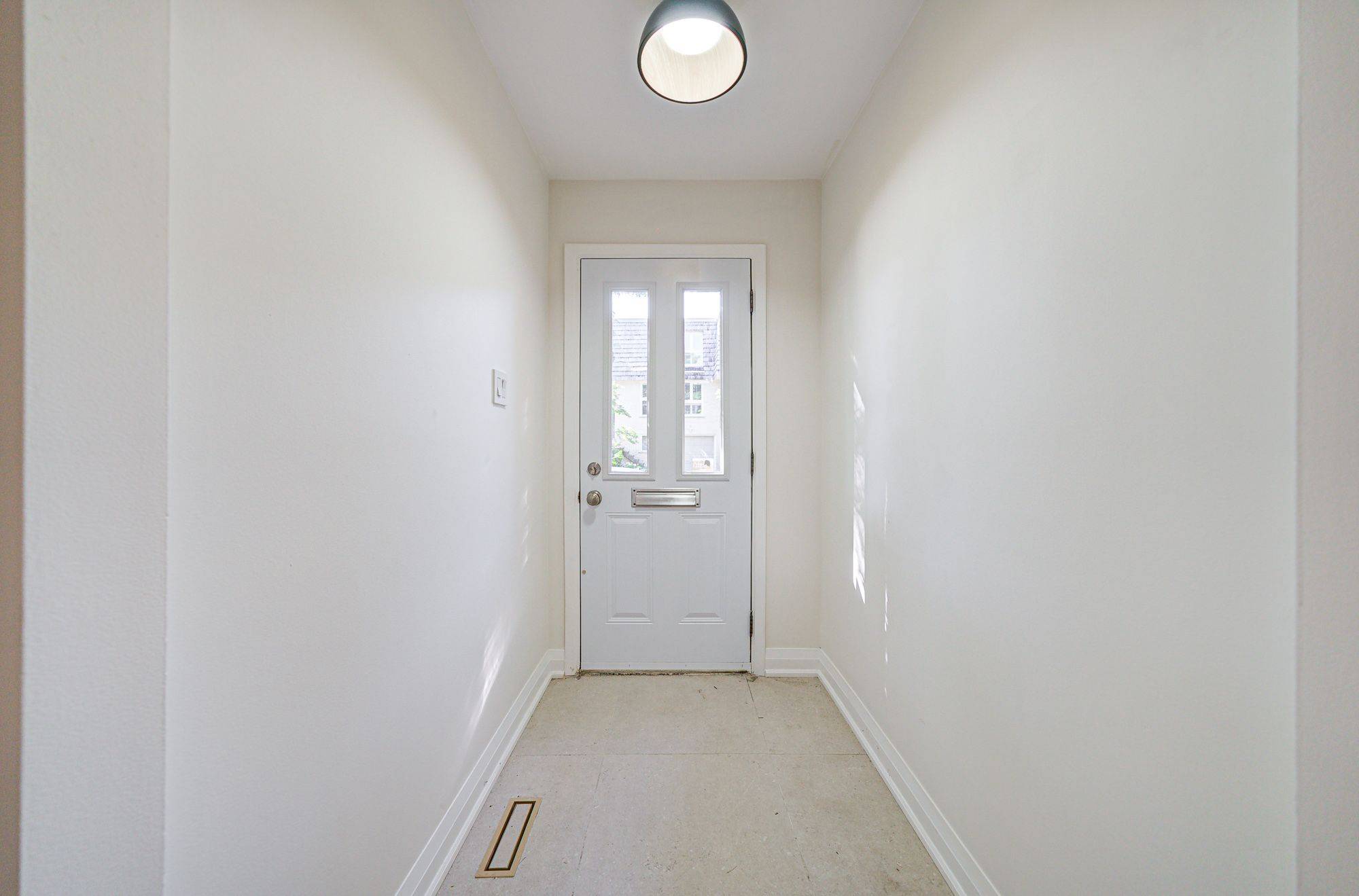 Toronto C12, ON M2L 1T6,42 Crimson Mill WAY