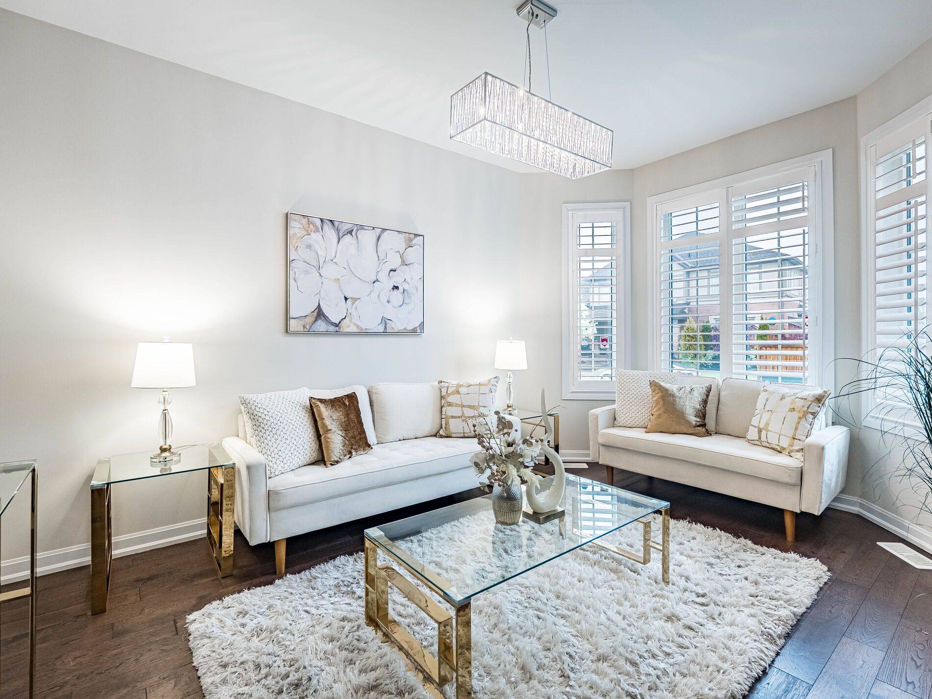 Oakville, ON L6H 0M6,115 BEAVERIDGE AVE W