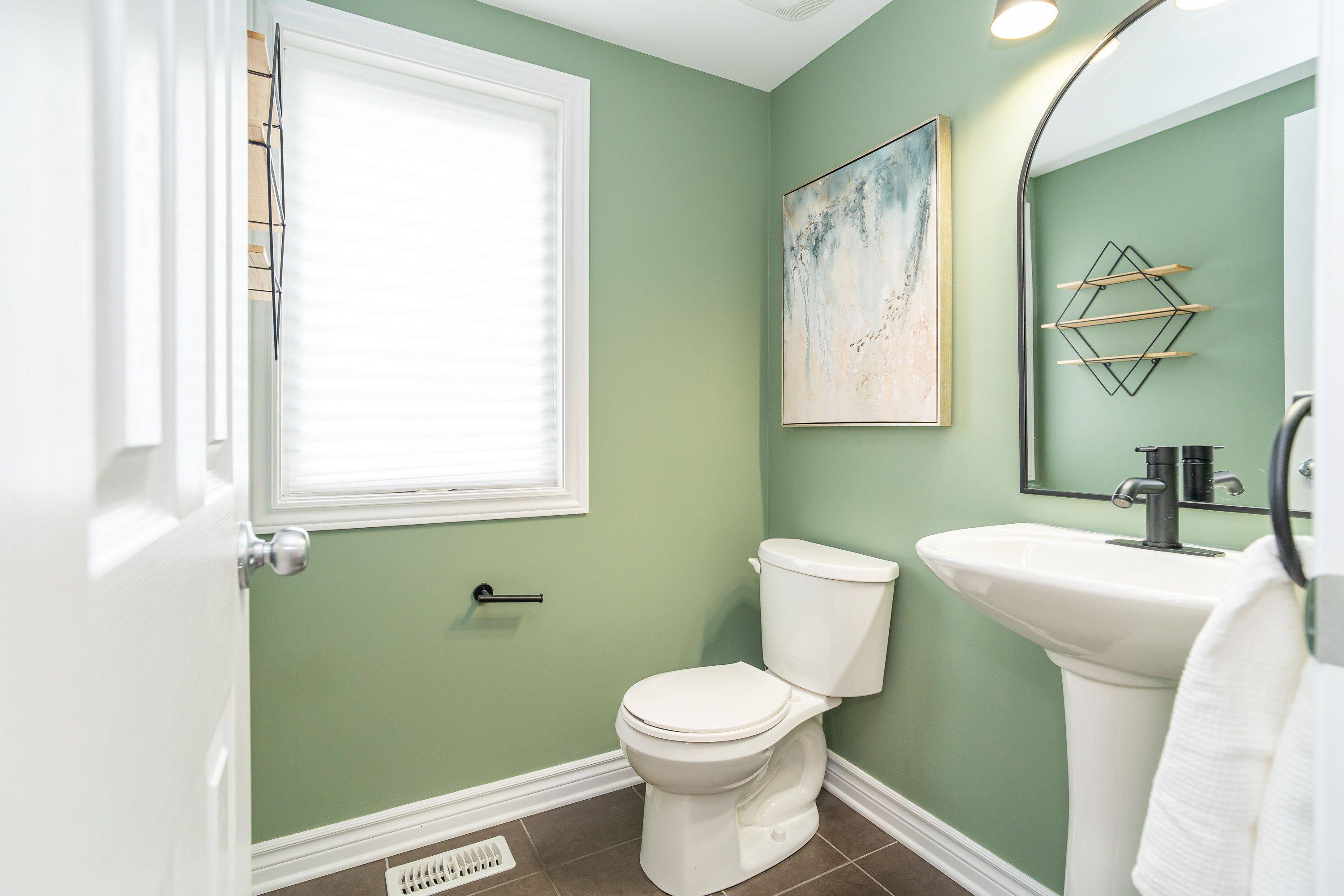 Barrhaven, ON K2G 7A7,3545 Woodroffe AVE