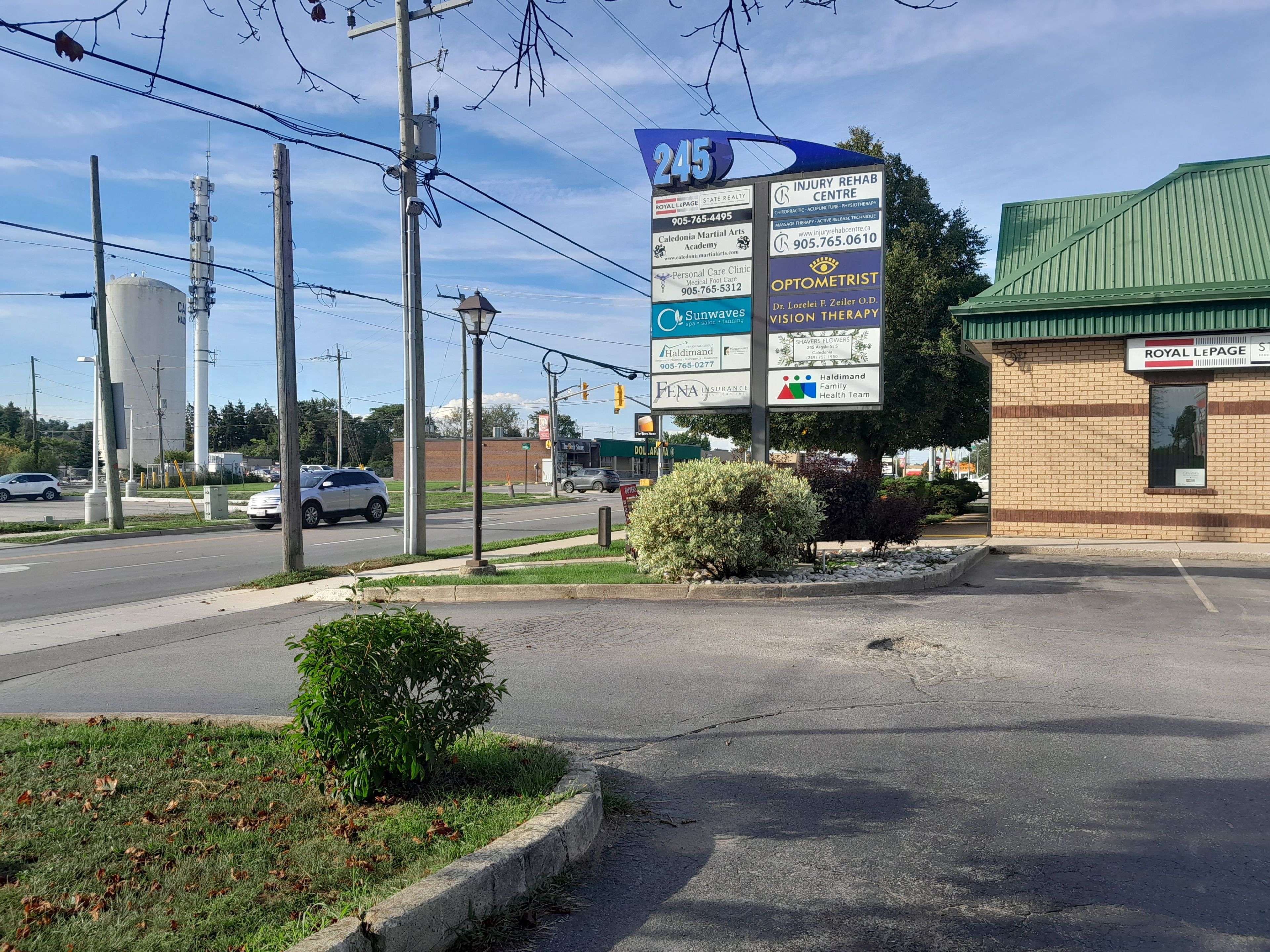 Haldimand, ON N3W 1K7,245 Argyle ST S #1